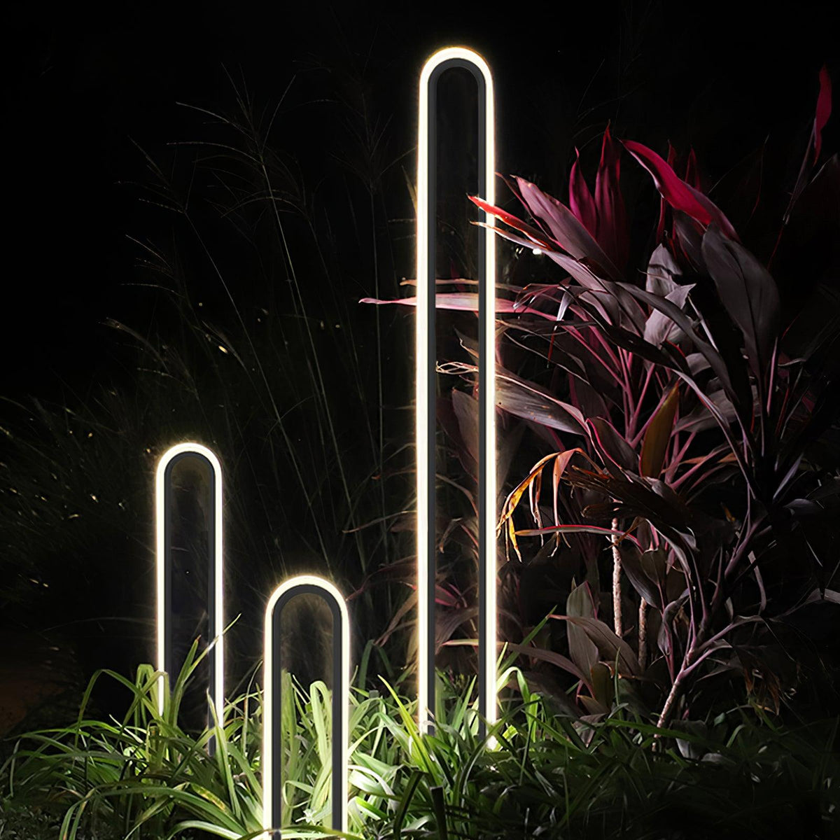 Ovalor Black Garden Outdoor Light