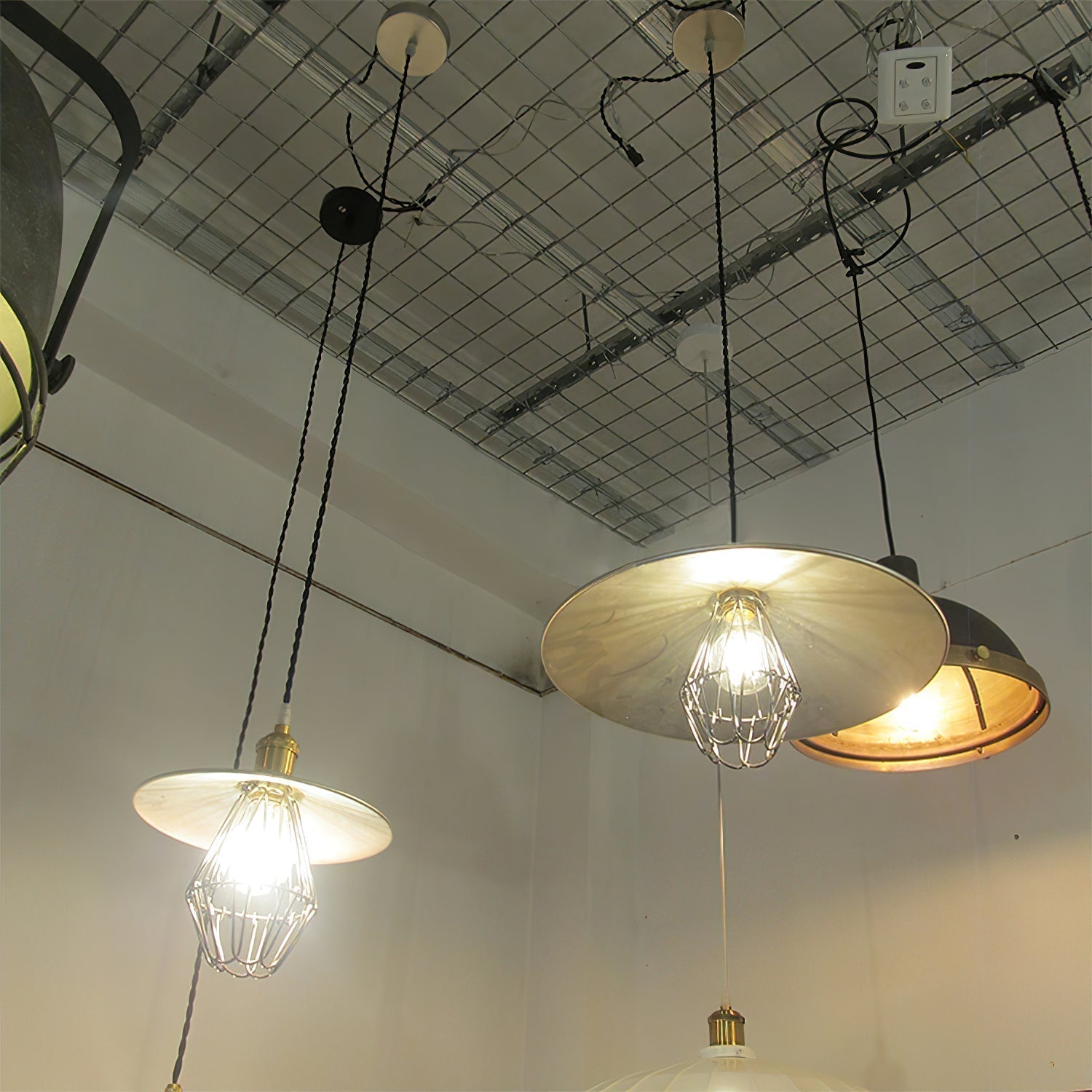 Sorivelle Pendant Light