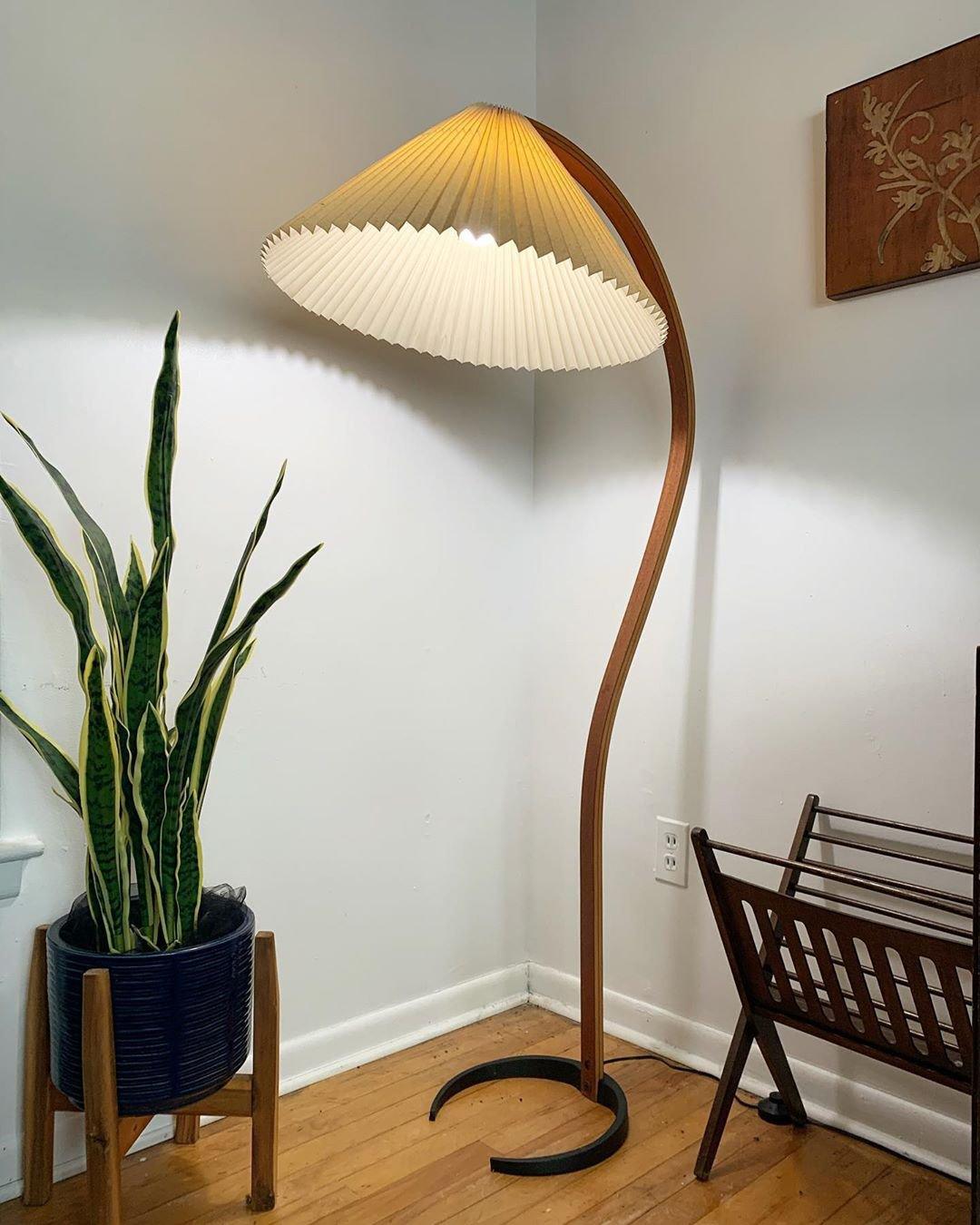Viaro Wood Floor Lamp