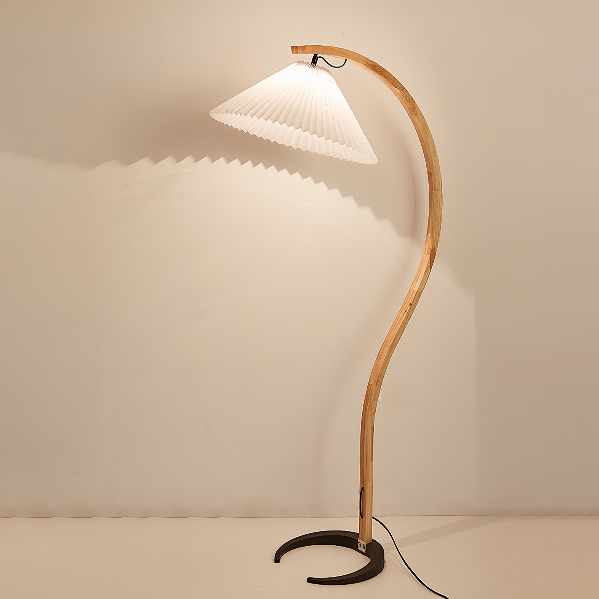 Viaro Wood Floor Lamp
