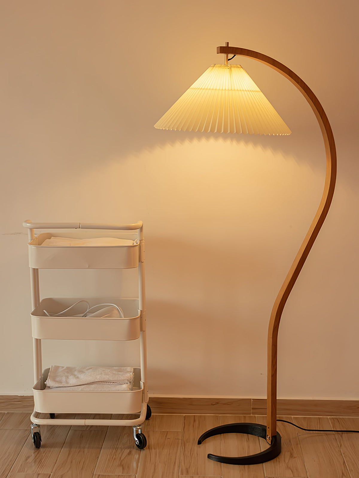 Viaro Wood Floor Lamp