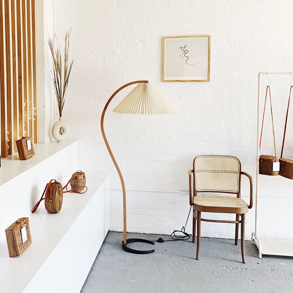 Terra Floor Lamp