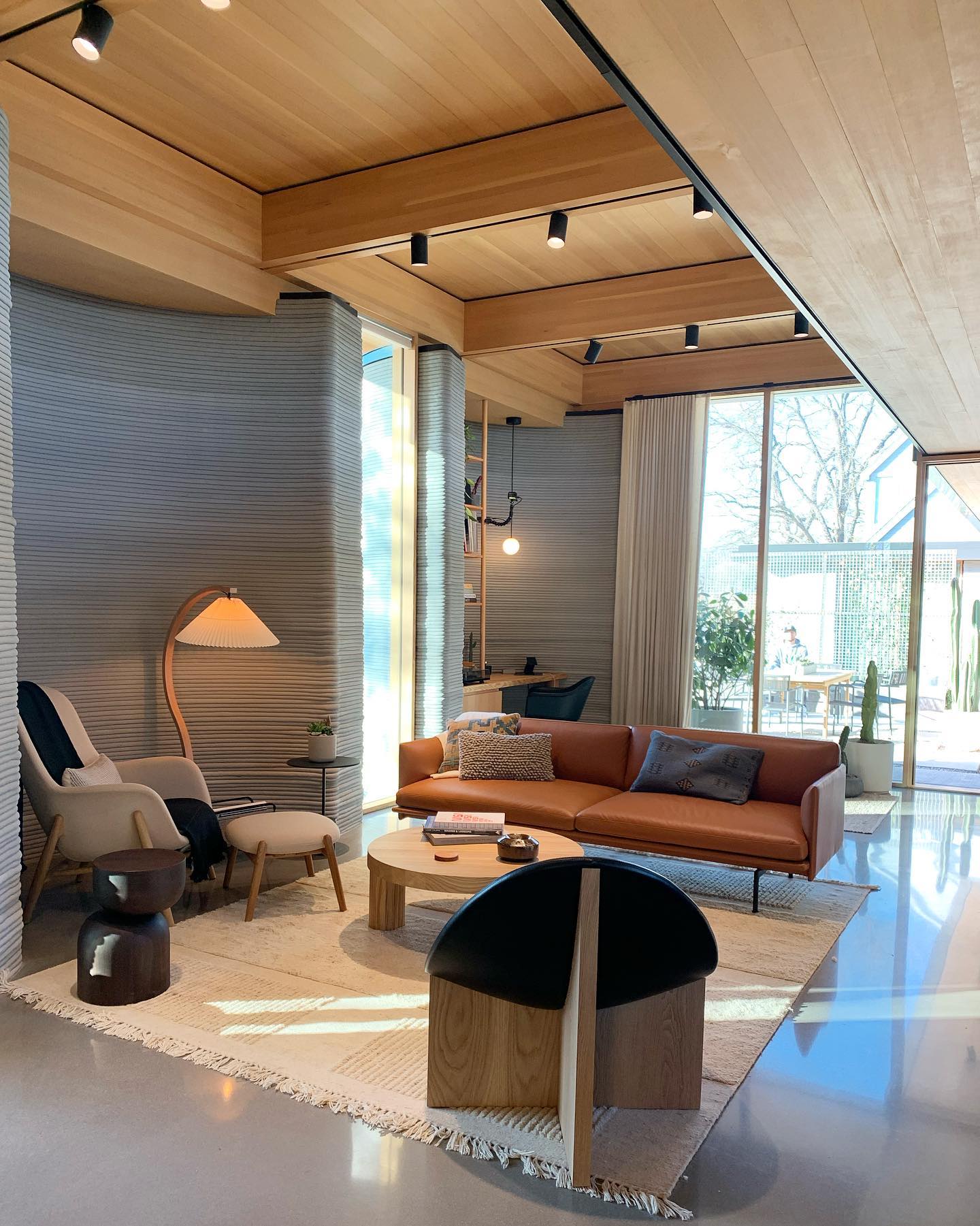 Terra Floor Lamp