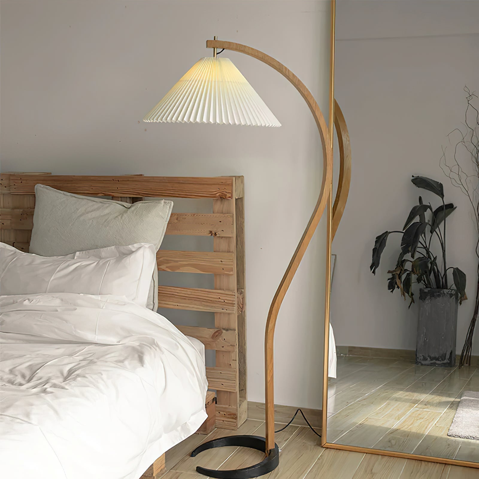 Terra Floor Lamp