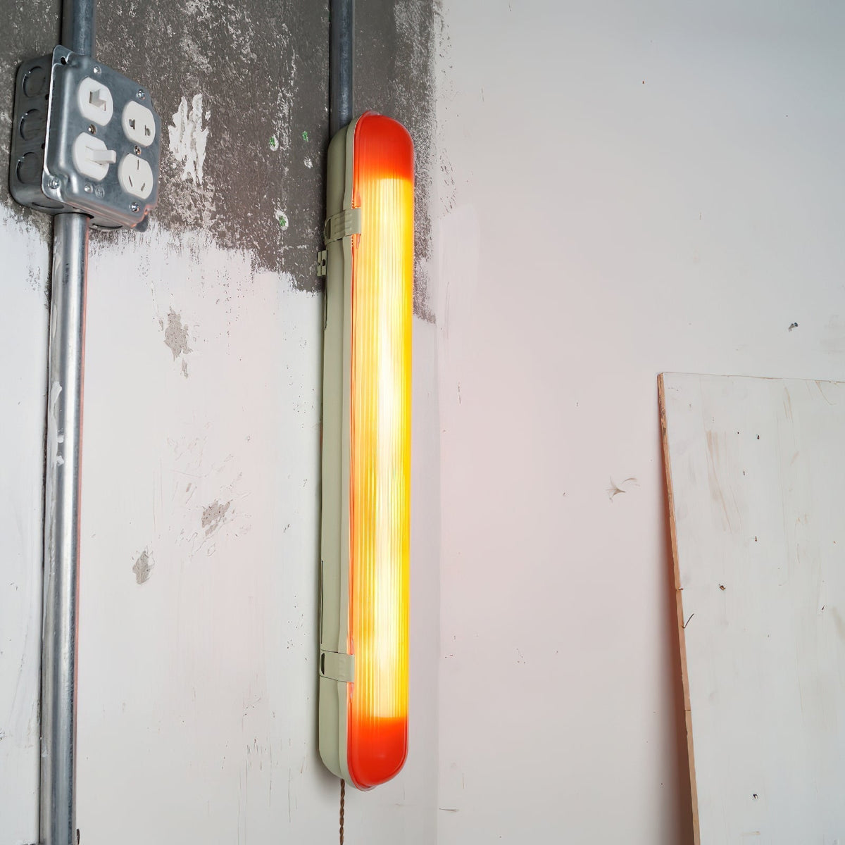 Koa Wall Lamp