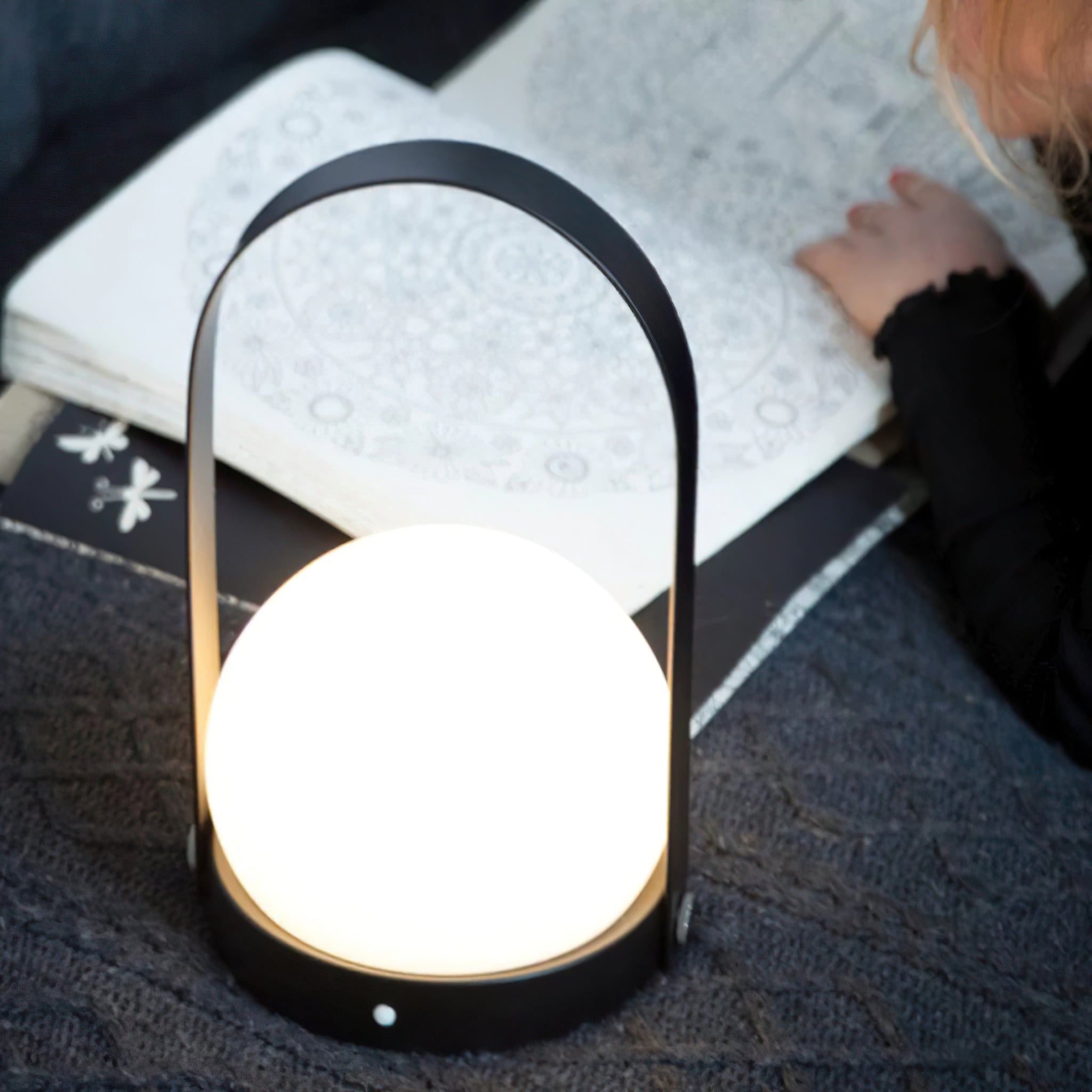 Zenon Glass Minimalist Table Lamp