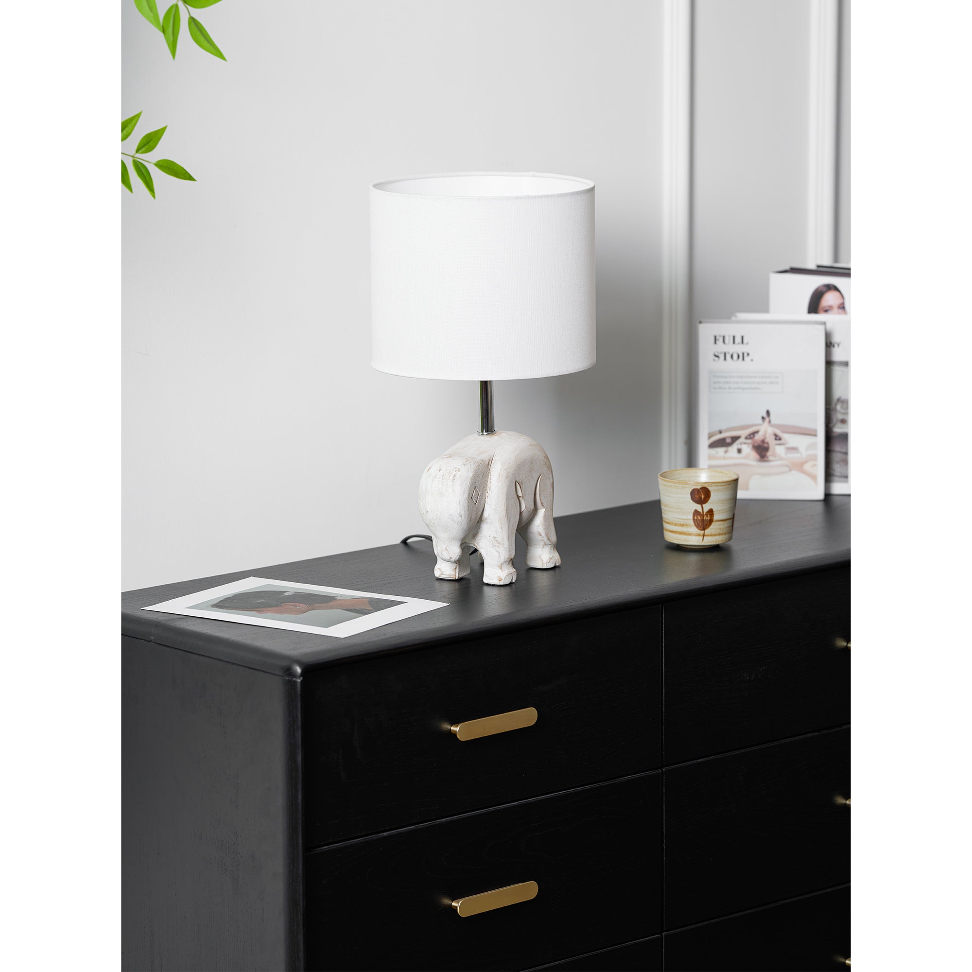 Viraeliella Table Lamp