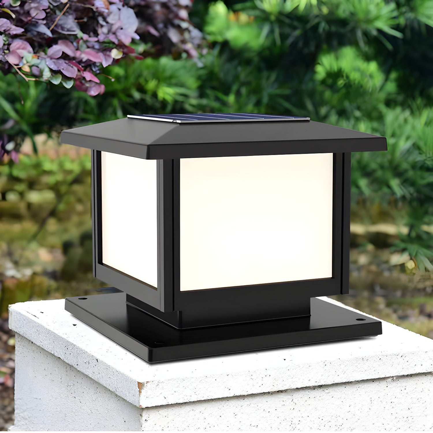Avenuina Pavilion-style Square Solar Outdoor Light