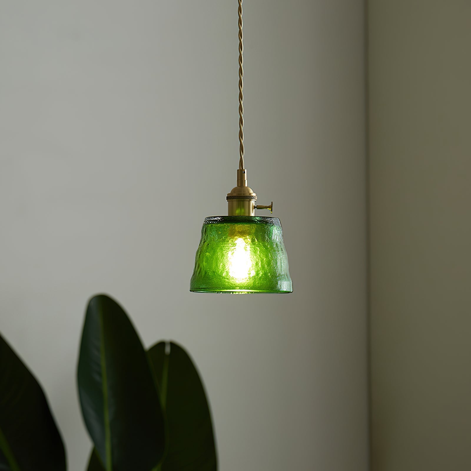 Pendant Lamp Brass and Glass Textured Shade Artisan Vintage Accent - Neutral Decor