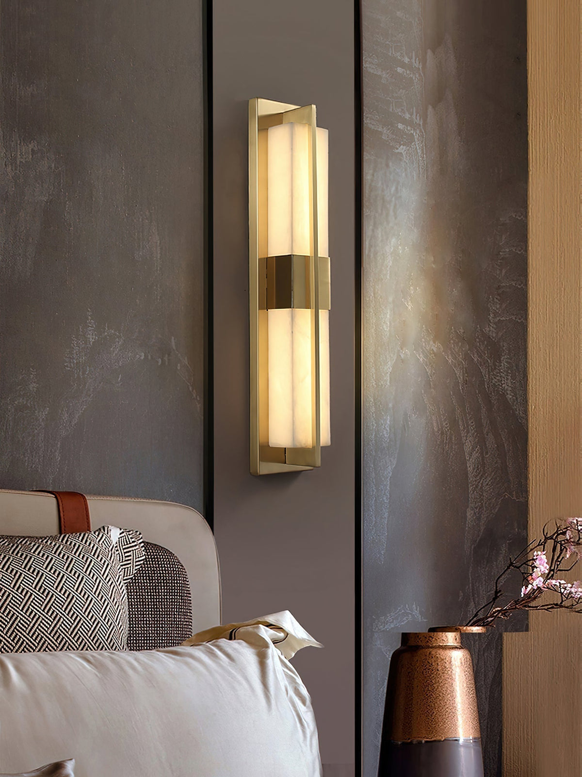 Renanine Sconce Wall Lamp