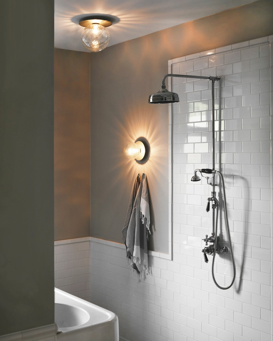 Irinor Premium Nordic Art Brass Wall Lamp