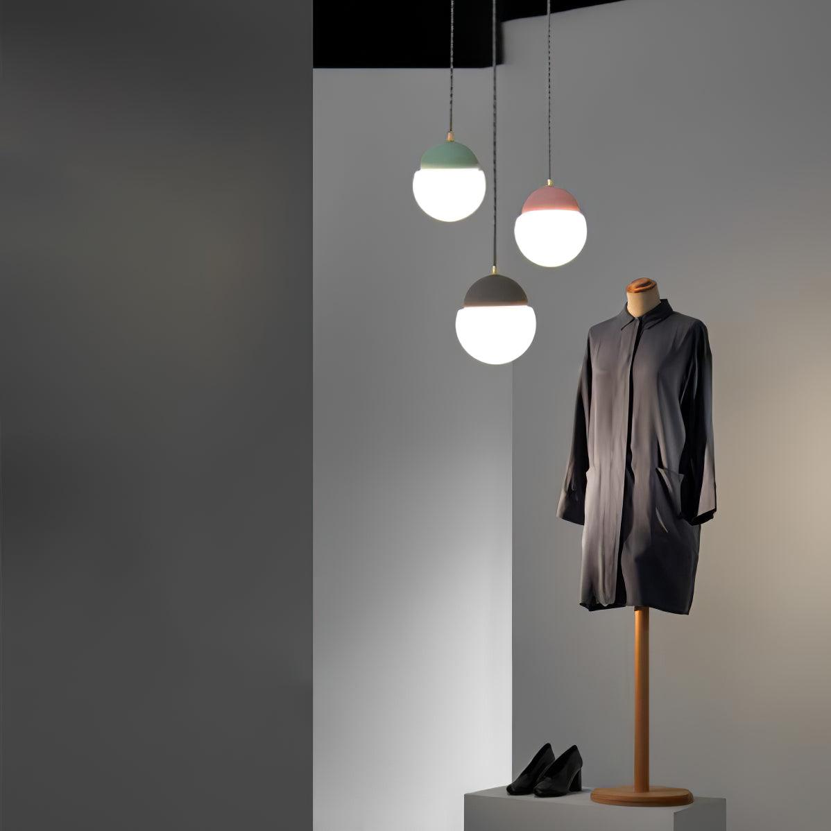 Ilraearis Glass Pendant Light