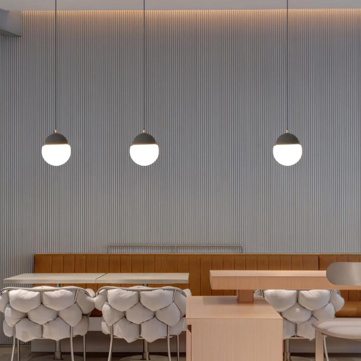 Ilraearis Glass Pendant Light