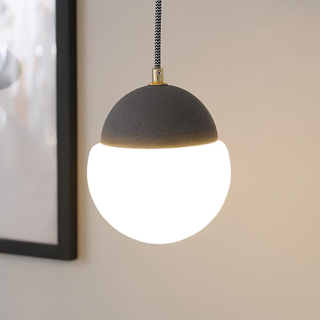 Ilraearis Glass Pendant Light