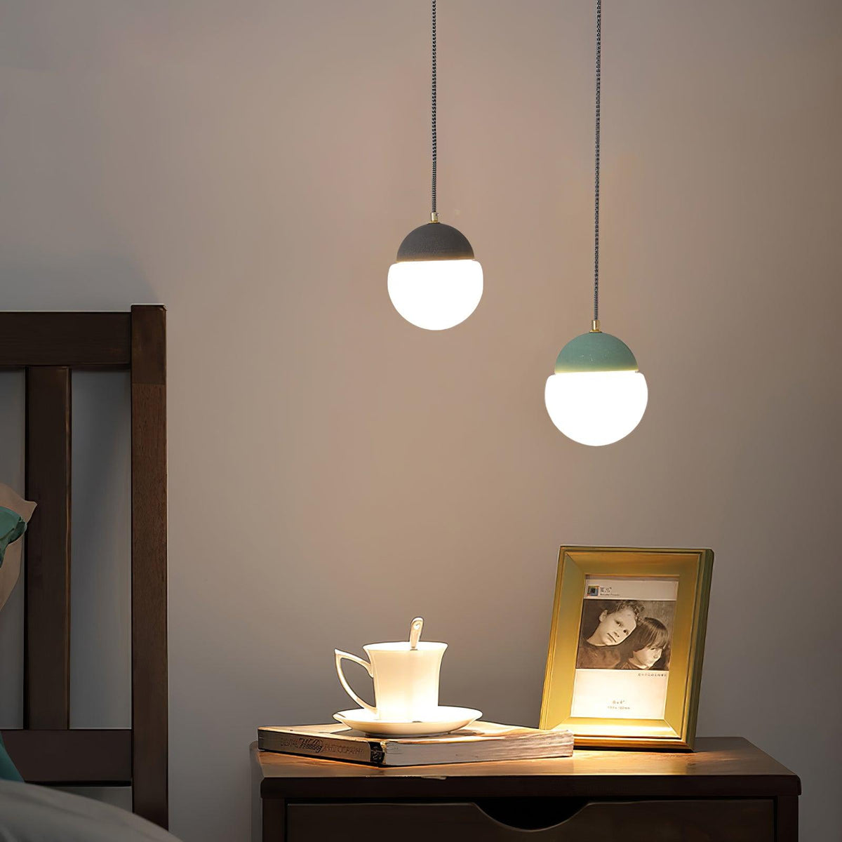 Ilraearis Glass Pendant Light