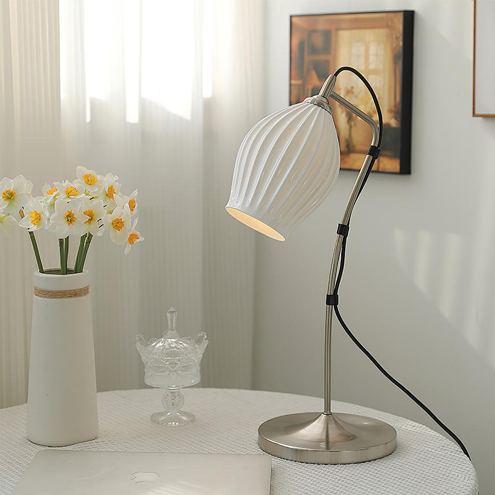 Cirarina Vintage Table Lamp