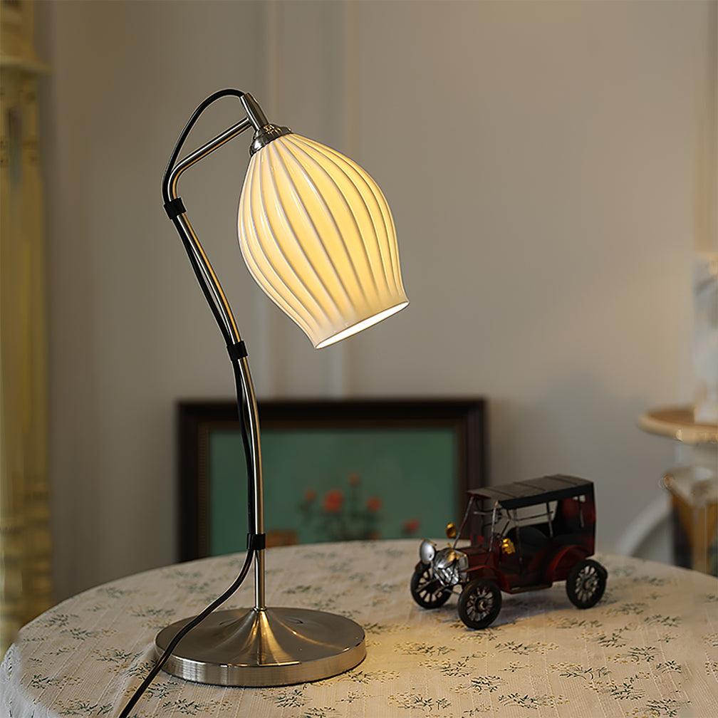 Cirarina Vintage Table Lamp