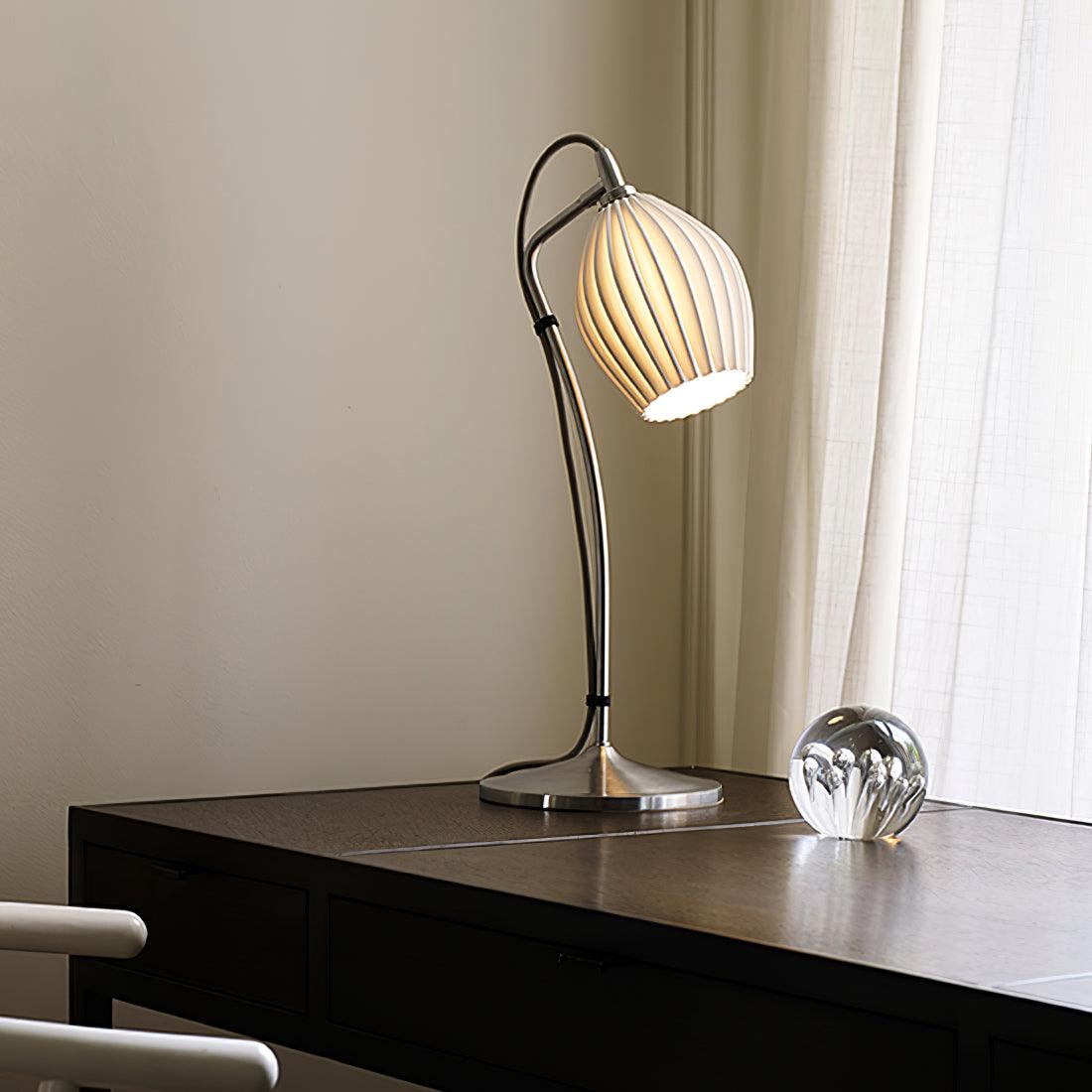 Cirarina Vintage Table Lamp