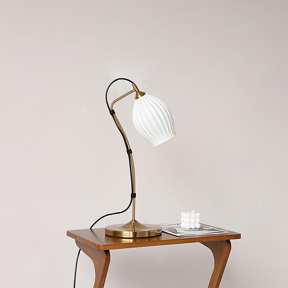 Cirarina Vintage Table Lamp