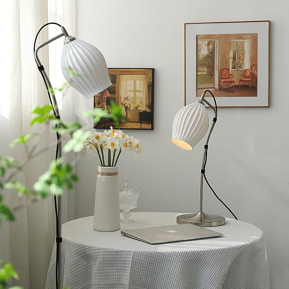 Cirarina Vintage Table Lamp