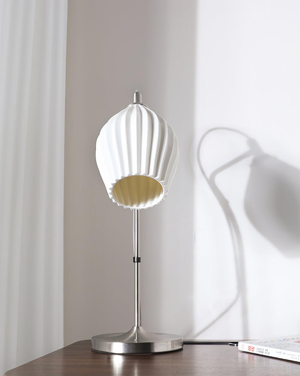 Cirarina Vintage Table Lamp
