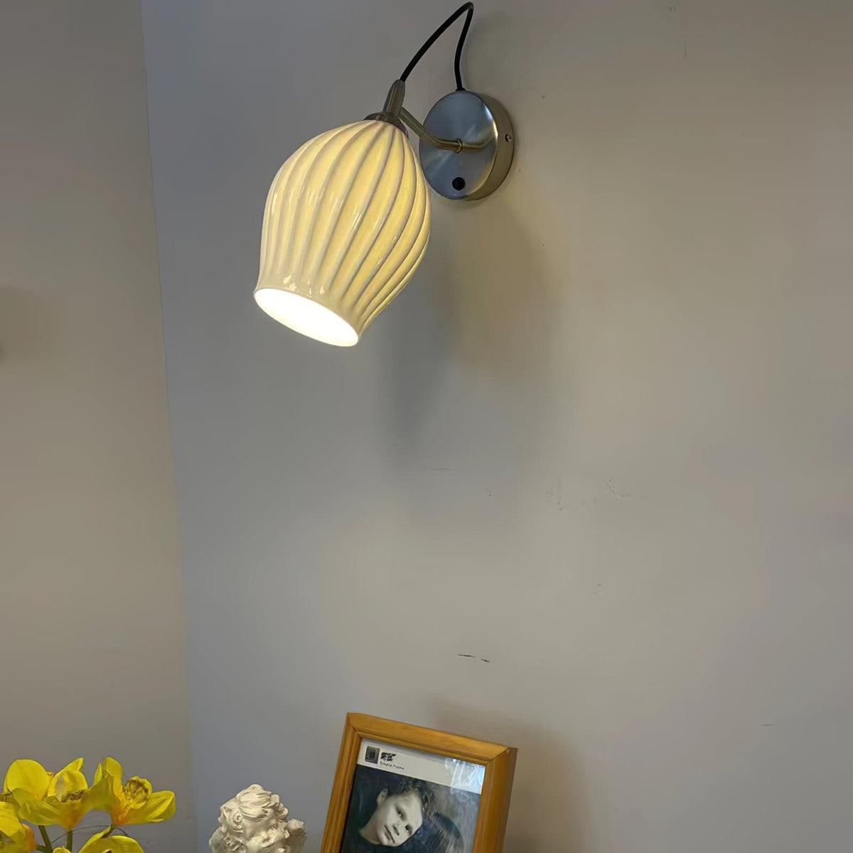 Zotalisra Modern Minimalist Ribbed Ceramic Wall light