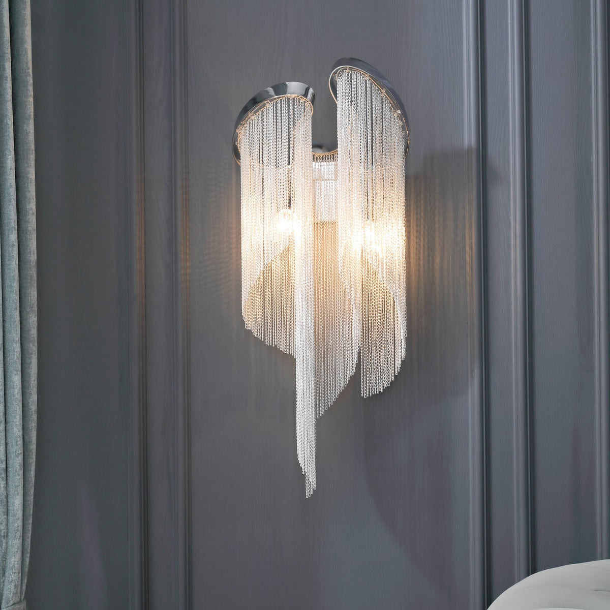 Zeveliel Wall Light