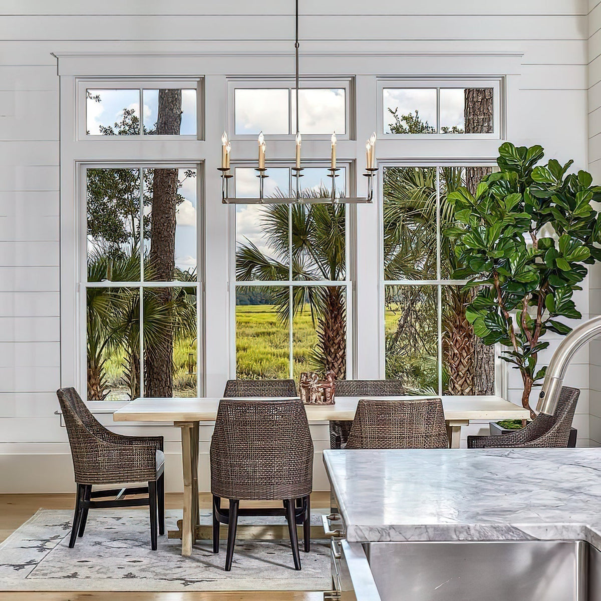 Avenerira Linear Chandelier