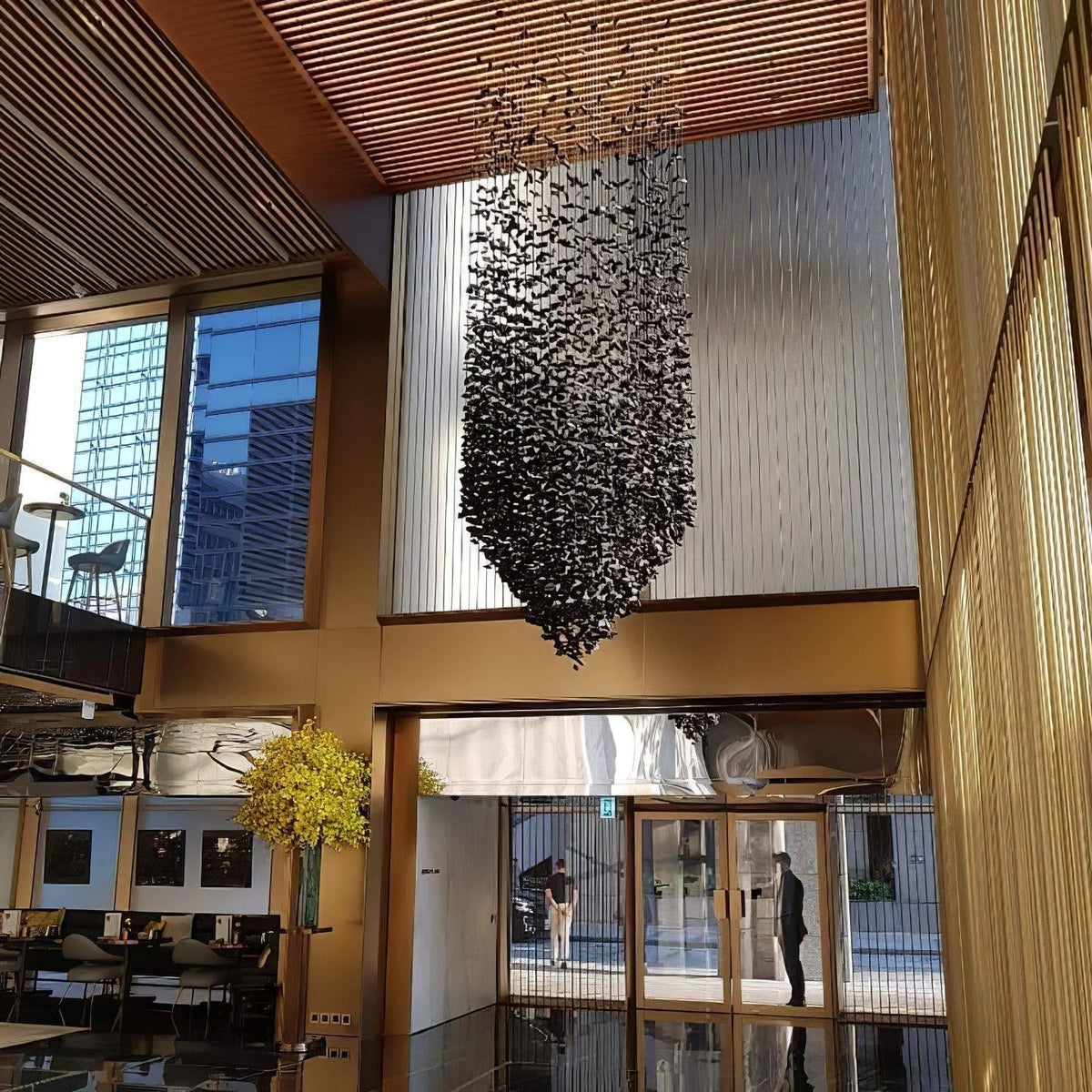 Orinridge Black Stones Chandelier