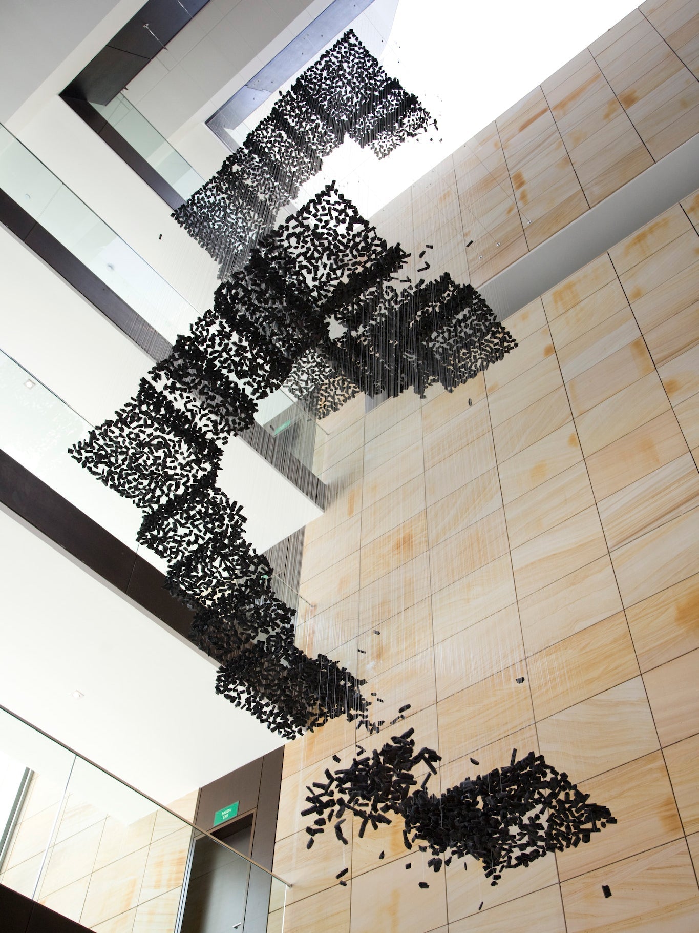 Orinridge Black Stones Chandelier