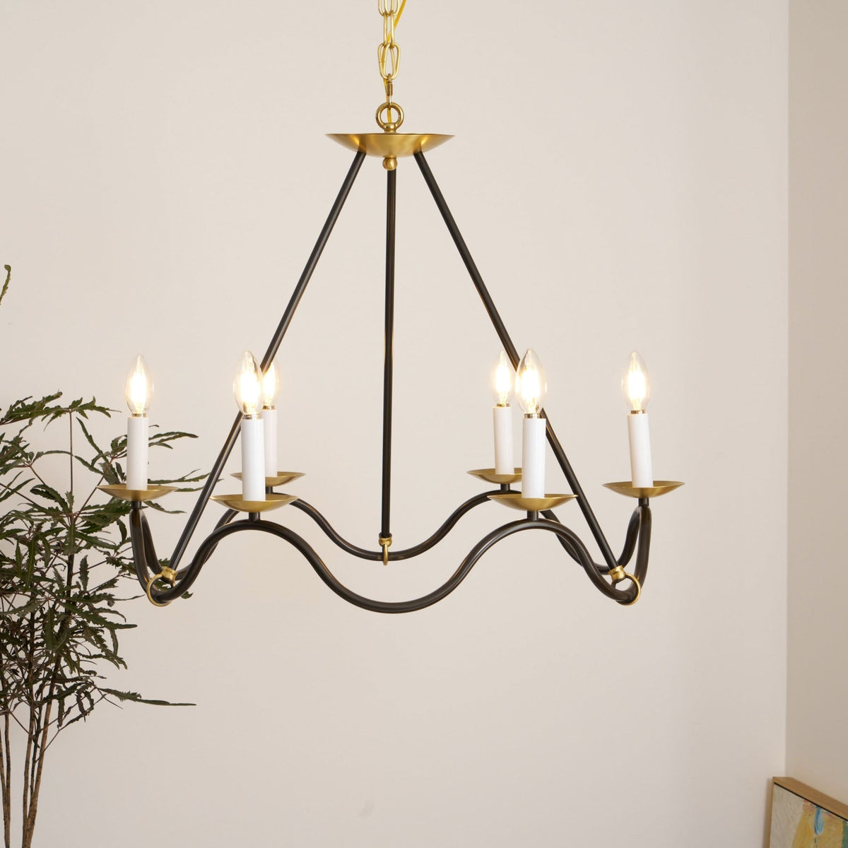 Evenor Elegance Vintage Brass Chandelier