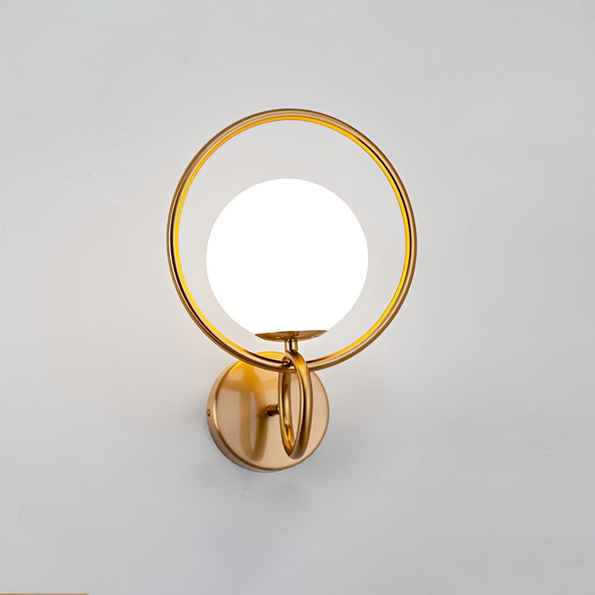 Jaxon Minimalist Wall Lamp