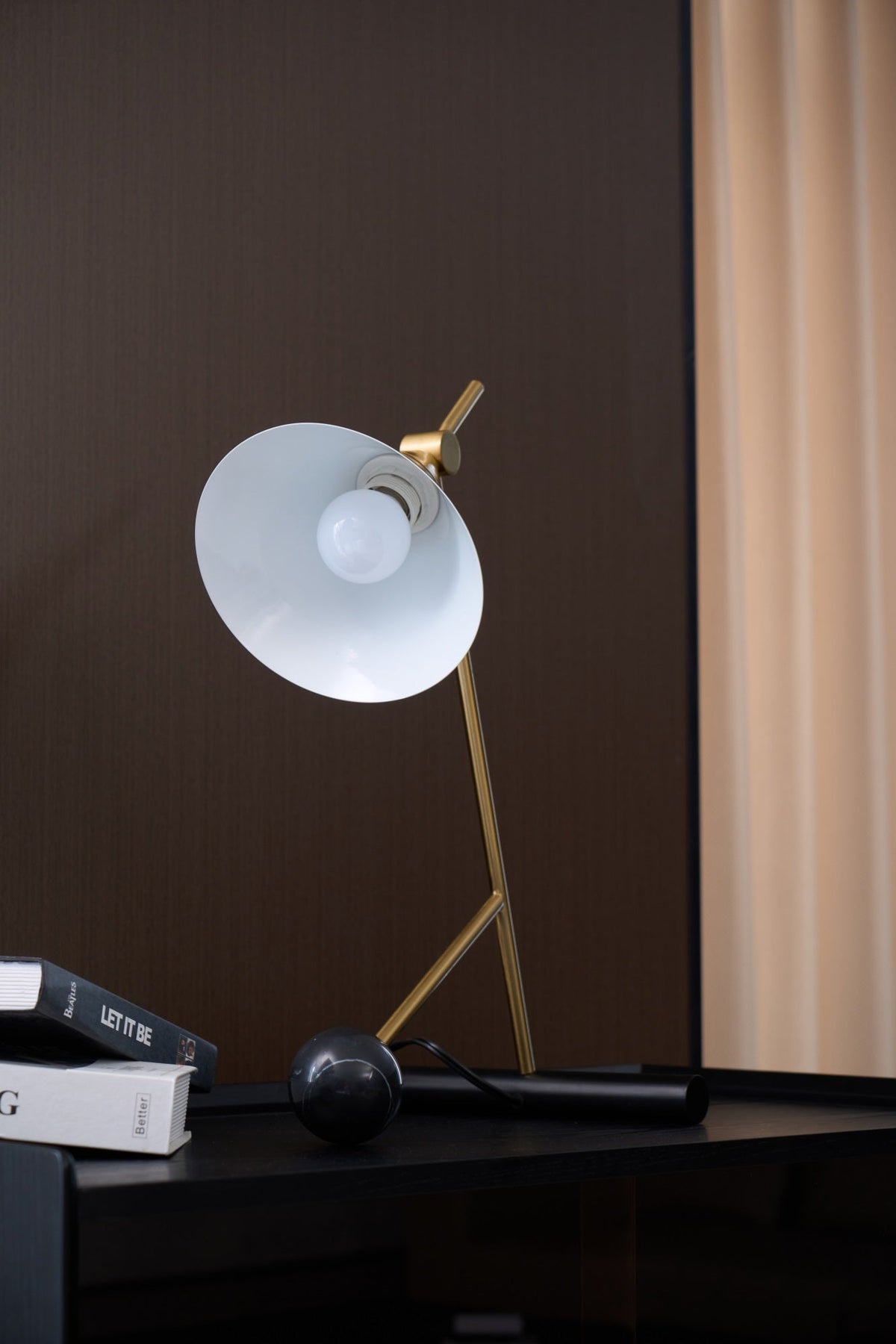 Avelo Marble Geometric Table Lamp