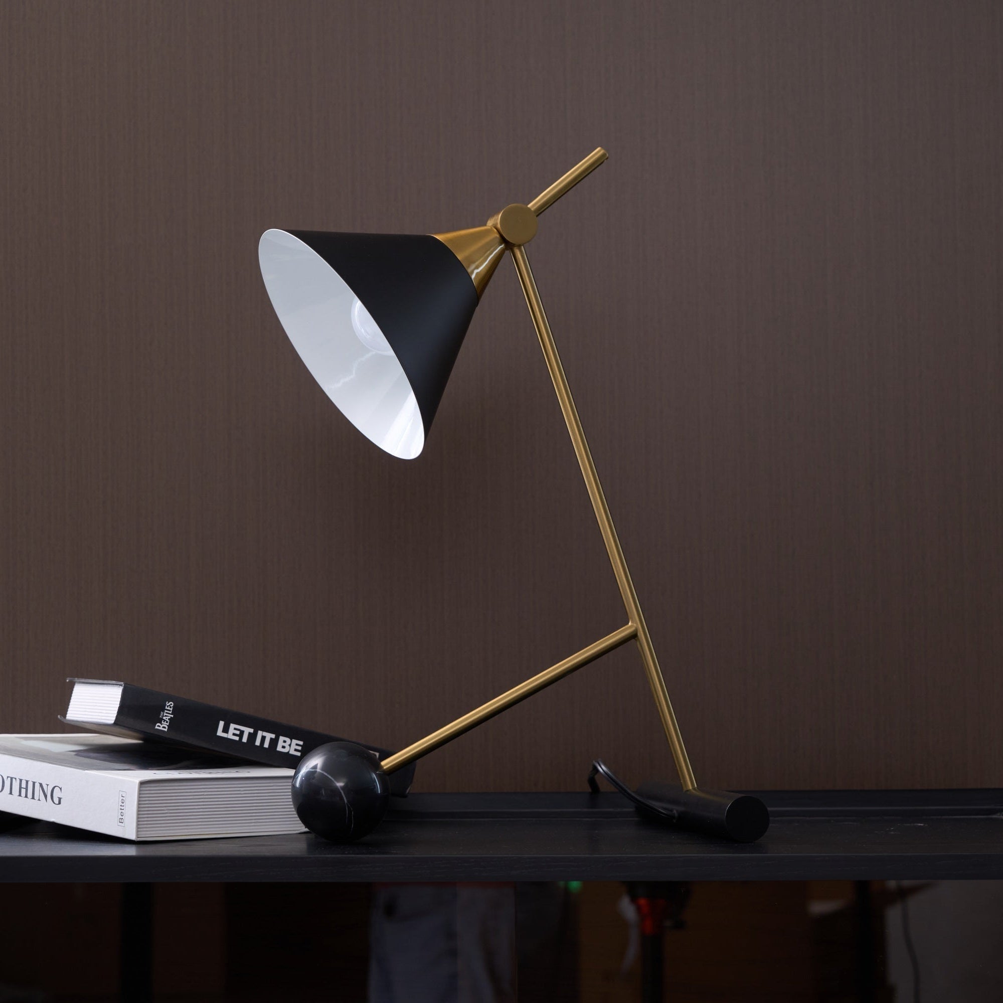 Avelo Marble Geometric Table Lamp