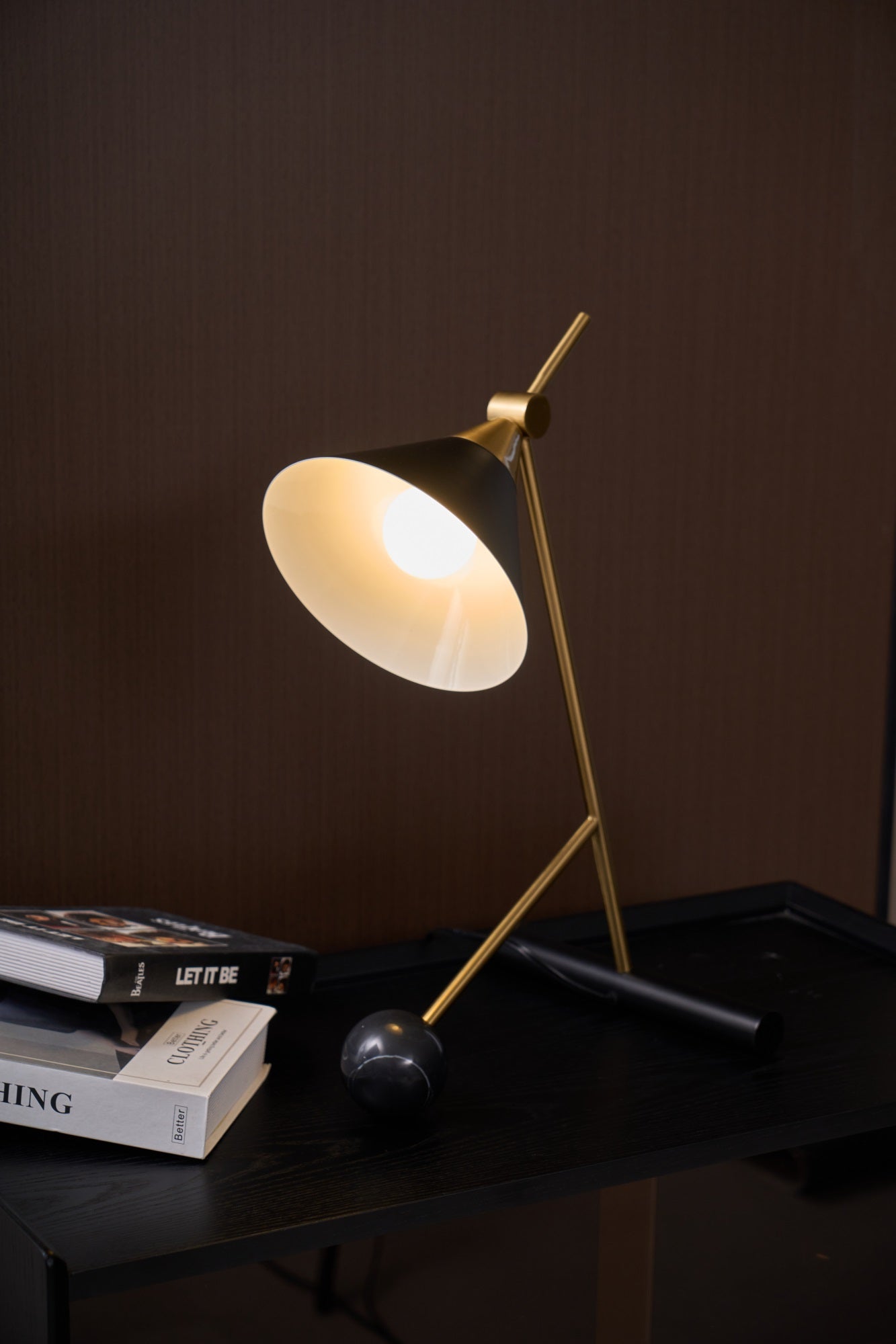 Avelo Marble Geometric Table Lamp