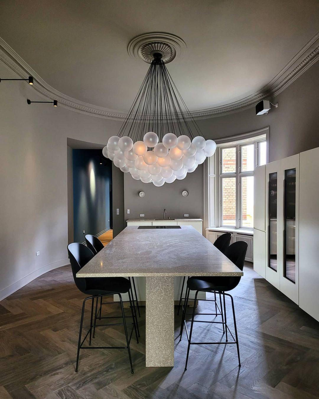 Eiririra Chandelier Bubble Frosted Glass