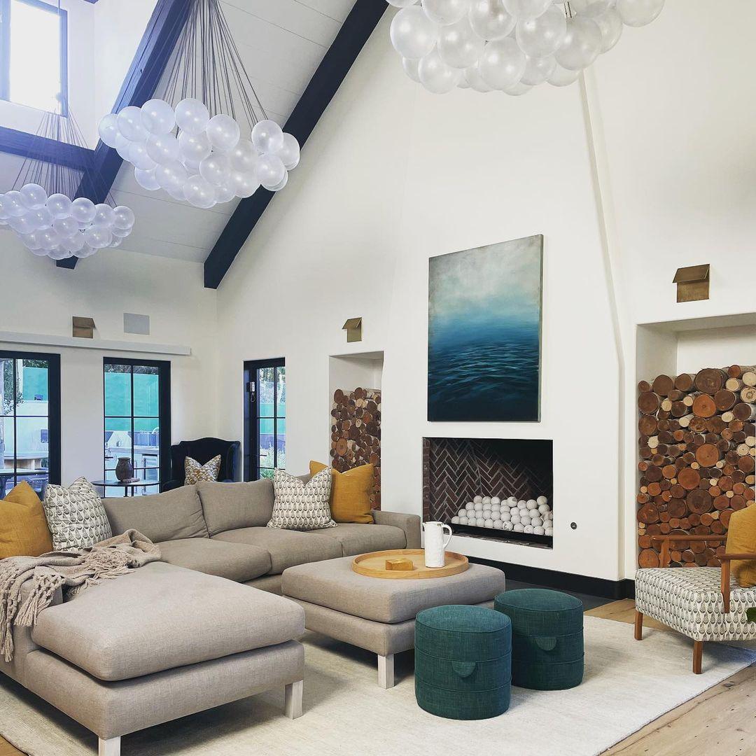 Eiririra Chandelier Bubble Frosted Glass