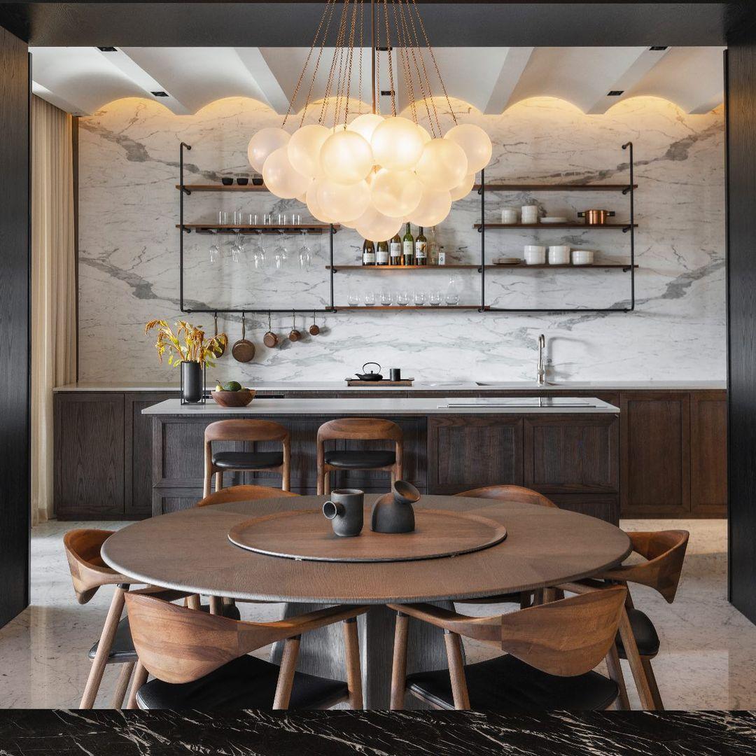 Eiririra Chandelier Bubble Frosted Glass