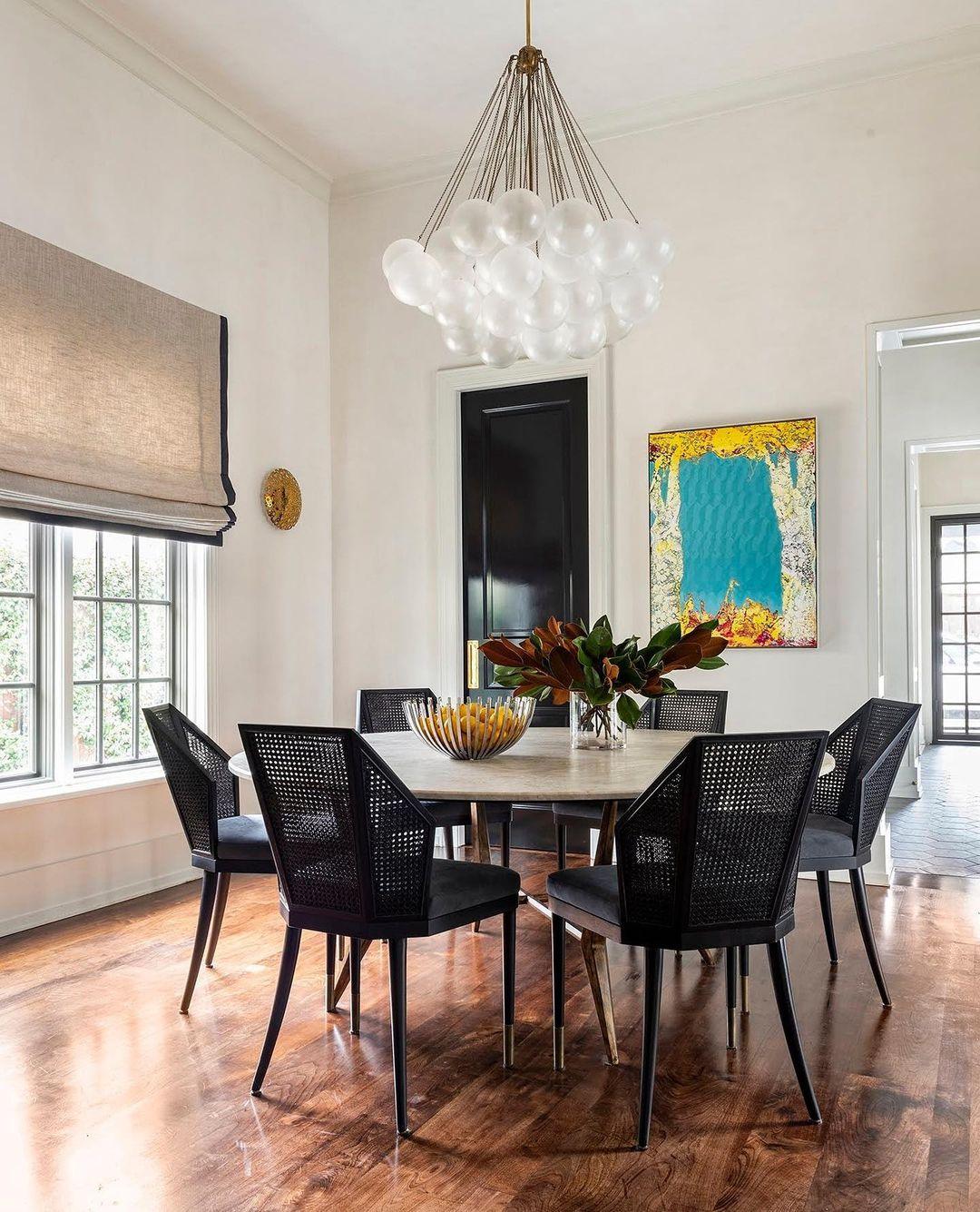 Eiririra Chandelier Bubble Frosted Glass