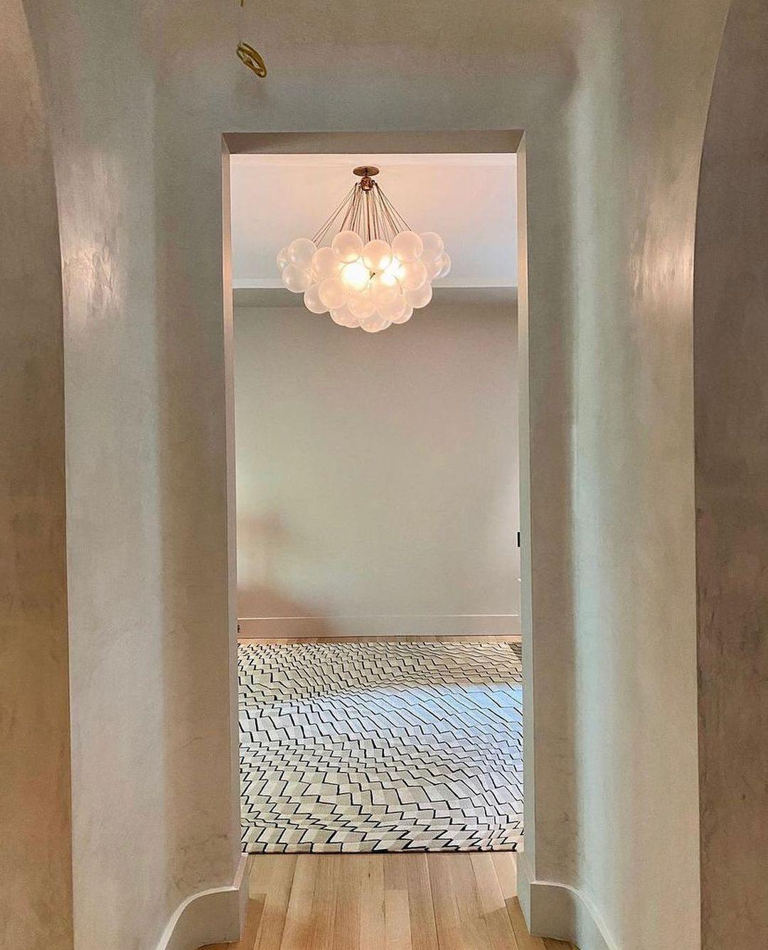 Eiririra Chandelier Bubble Frosted Glass