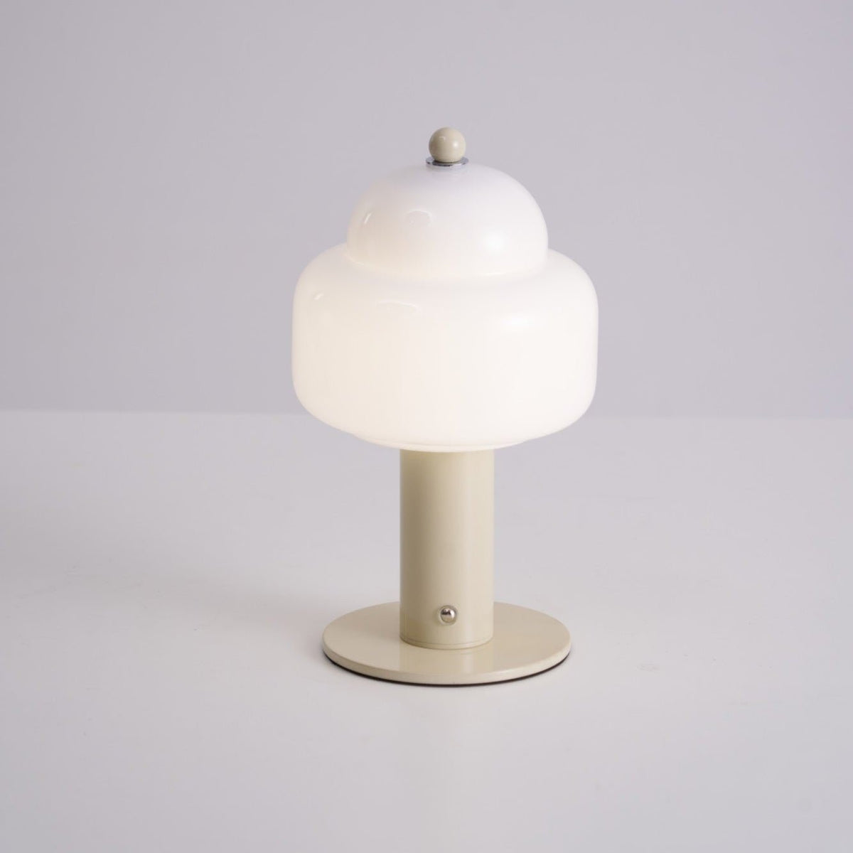 Avenaella Modern Table Lamp