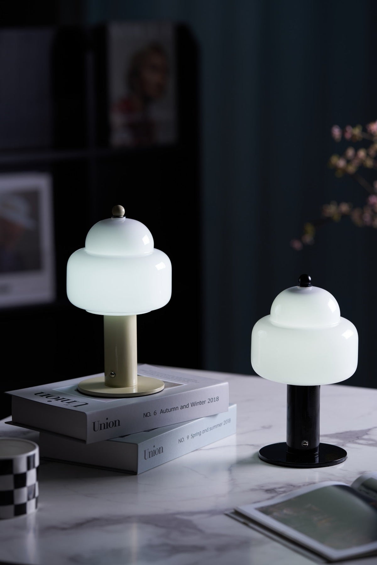 Avenaella Modern Table Lamp