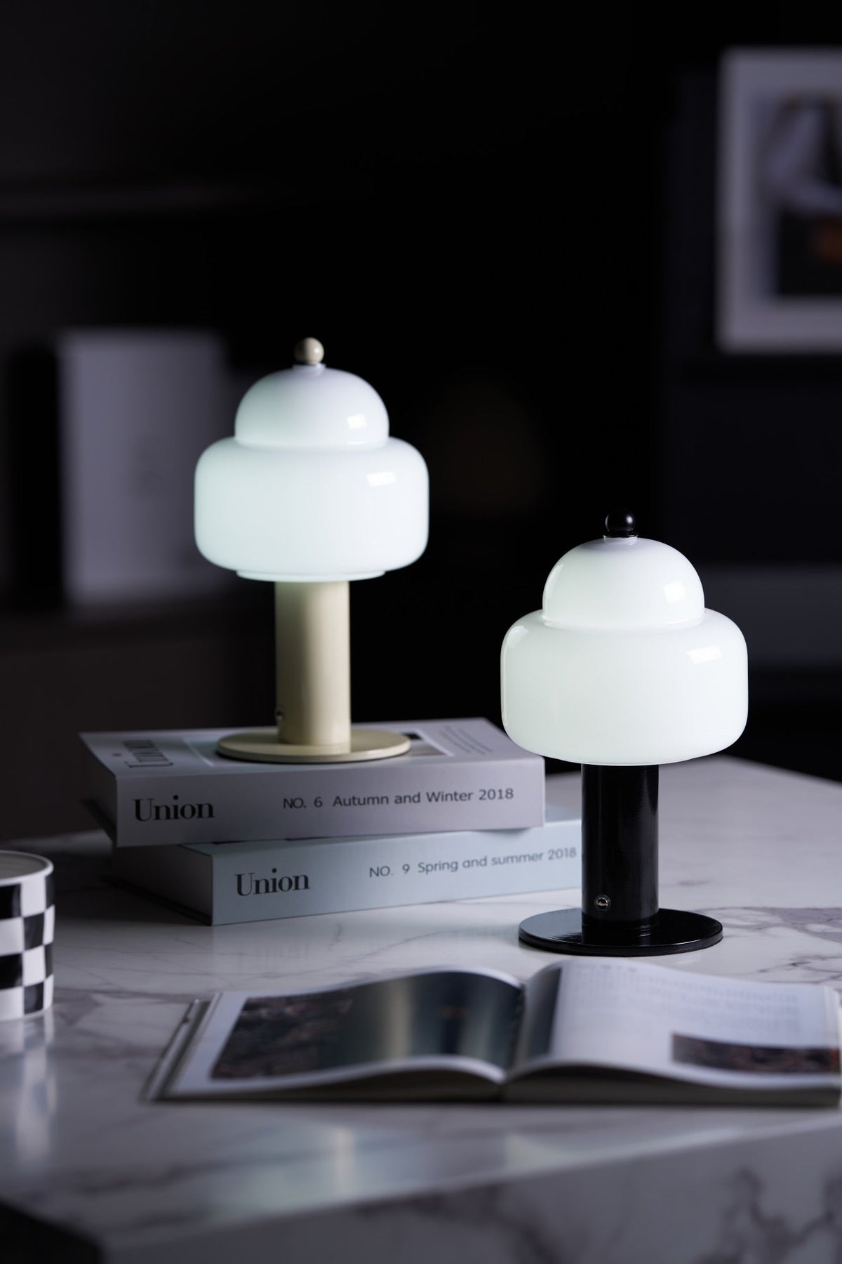 Avenaella Modern Table Lamp