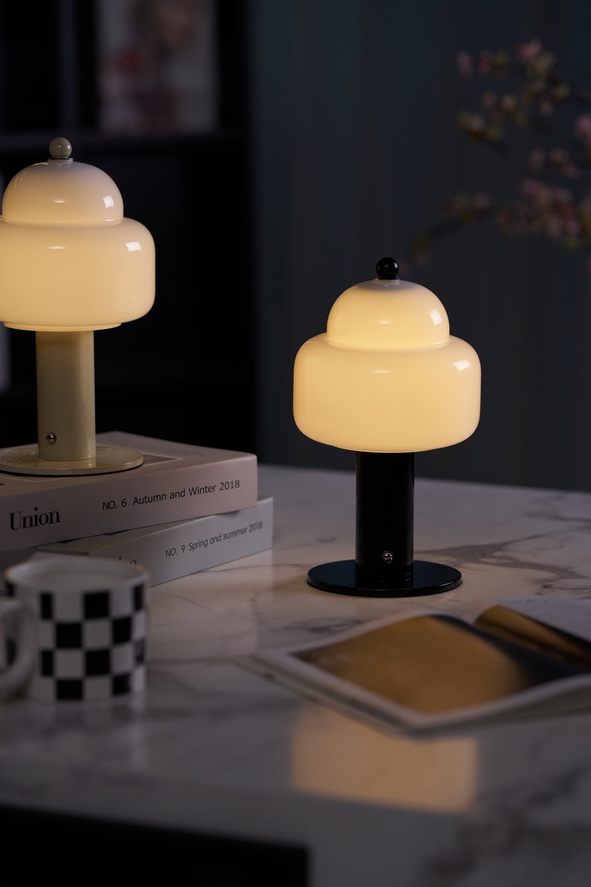 Avenaella Modern Table Lamp
