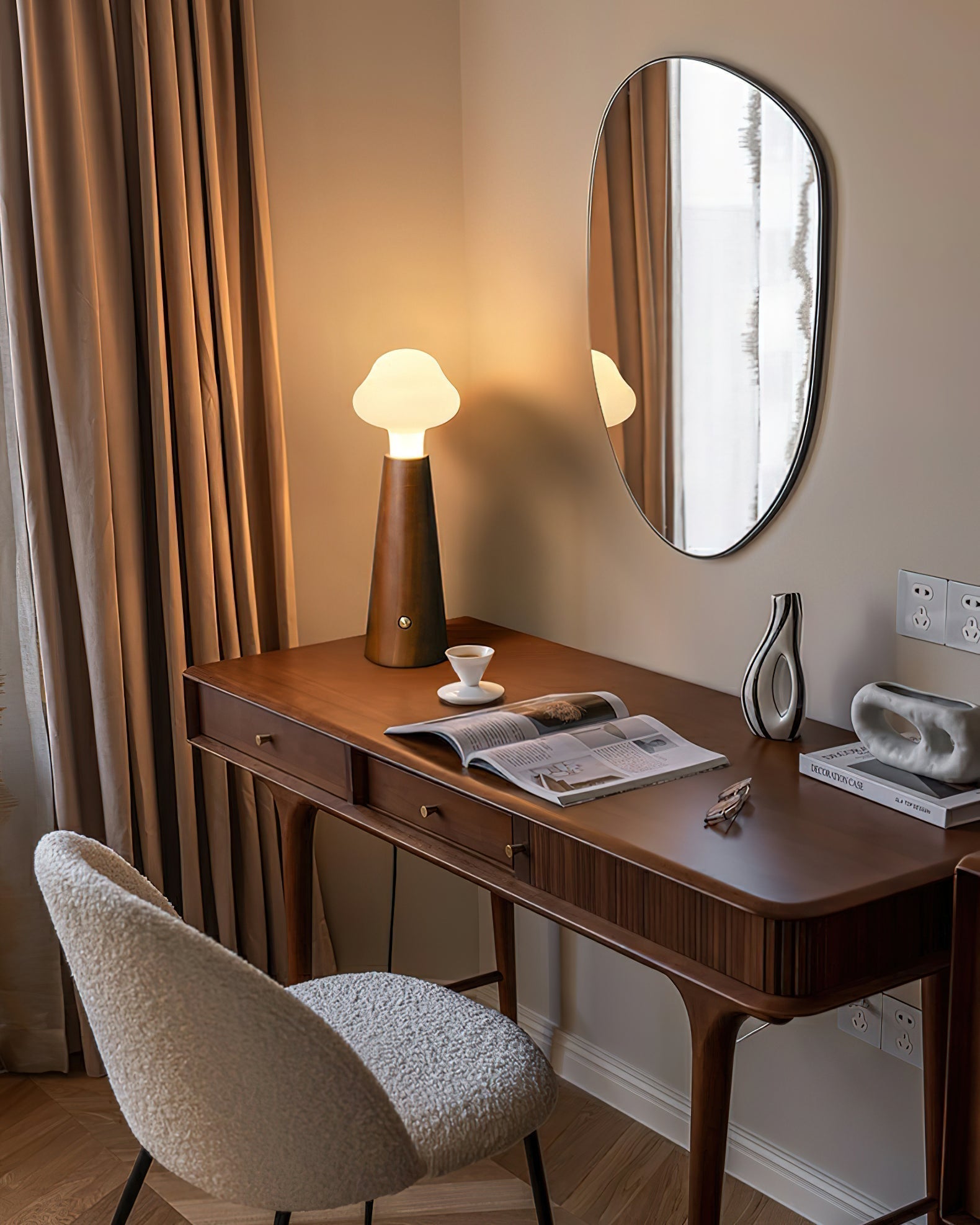 Mushio Wood Cloud Table Lamp
