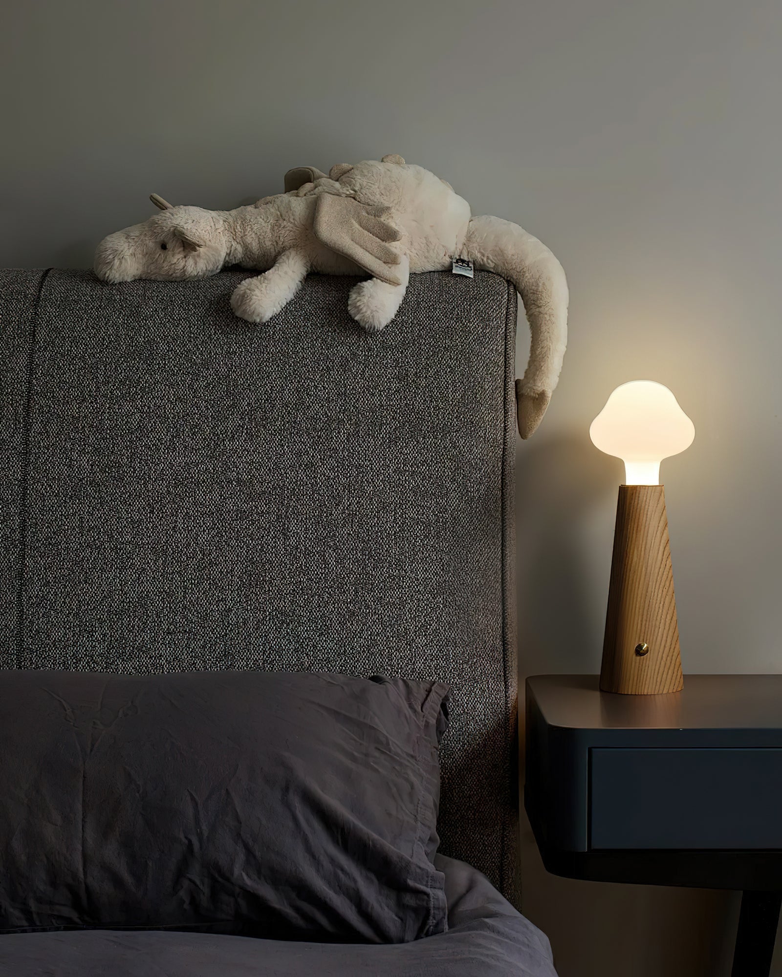 Mushio Wood Cloud Table Lamp