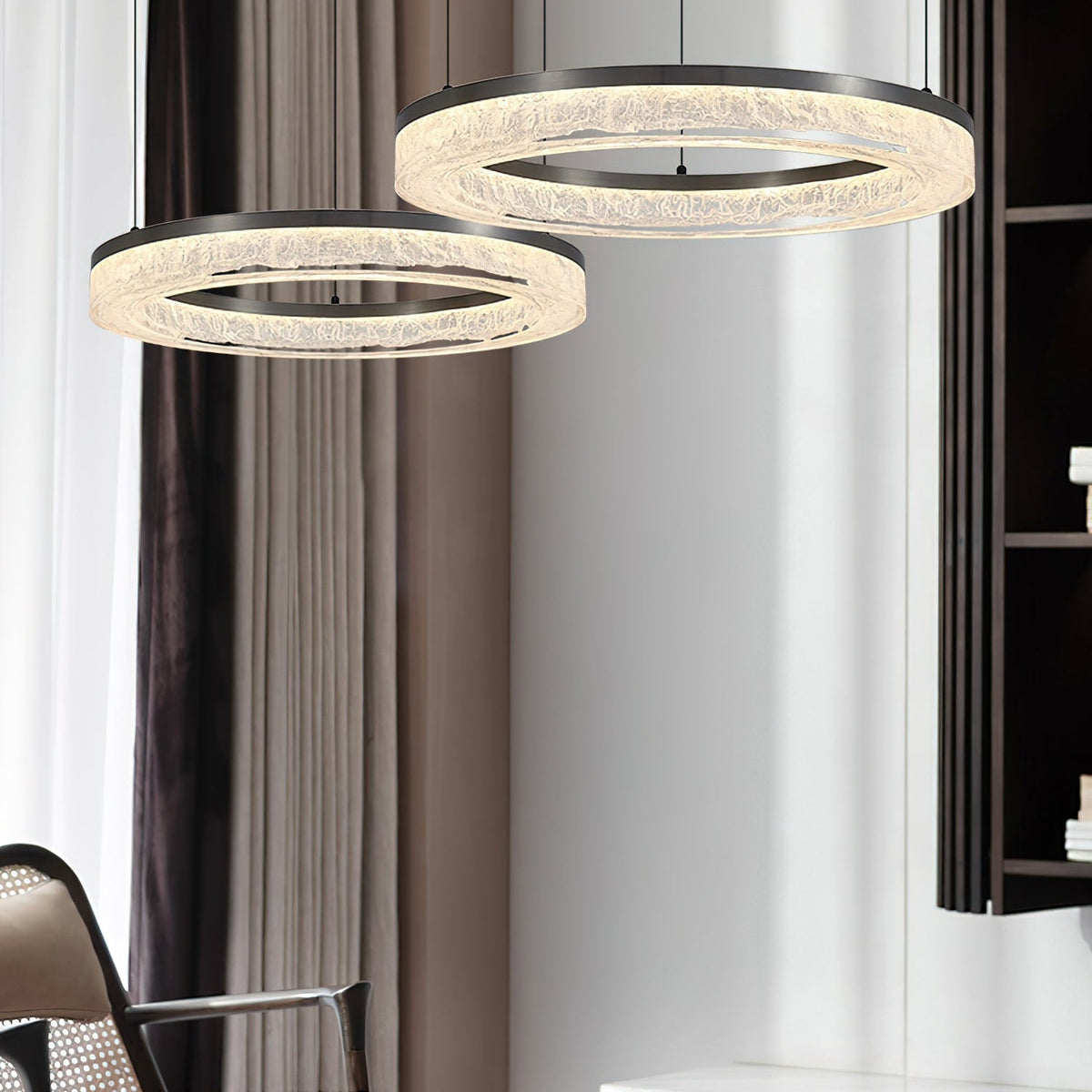 Elaiaine Chandelier
