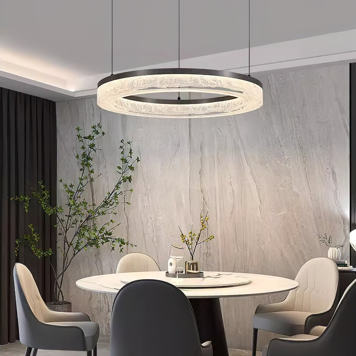 Elaiaine Chandelier