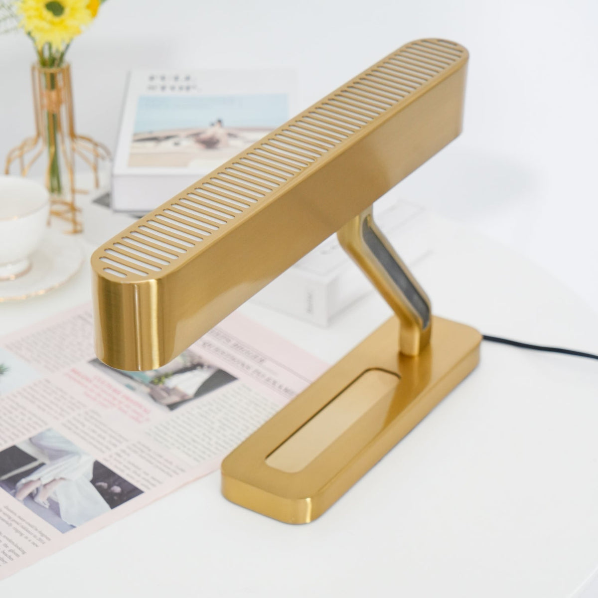 Fred Modern Table Lamp