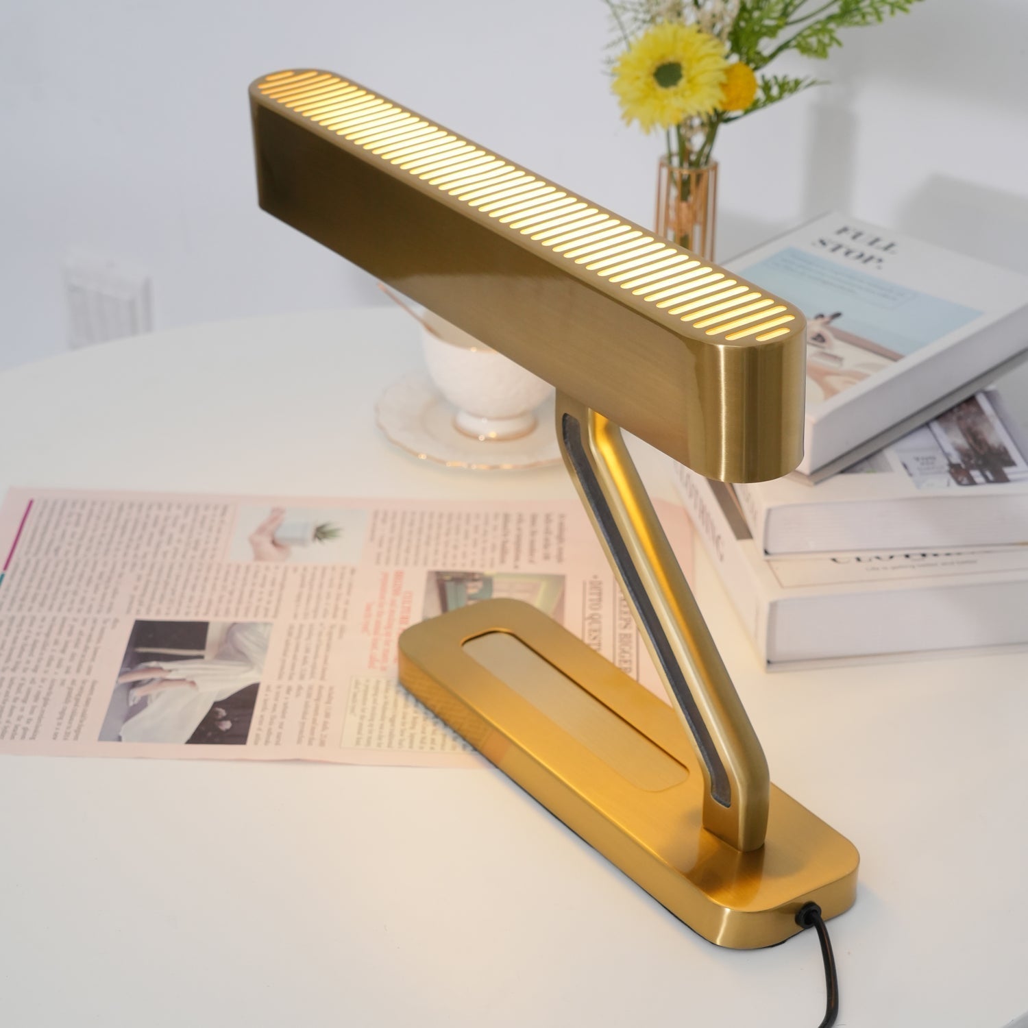 Fred Modern Table Lamp